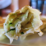 幸楽苑 - ギョーザ断面アップ