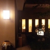 鶯啼庵 - 玄関は綺麗