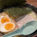 横浜家系ラーメン 極味家 - 料理写真: