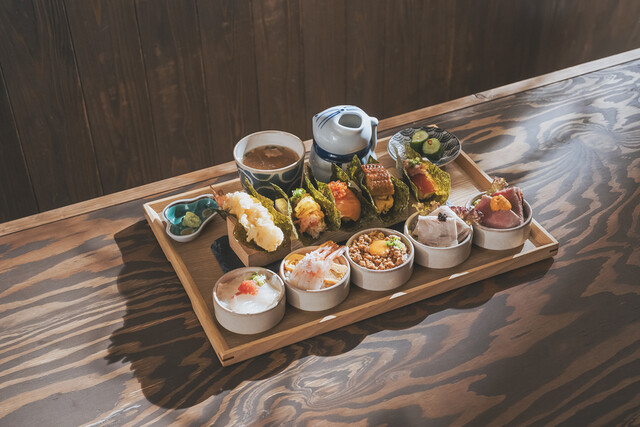 海鮮居酒屋 三ノ宮産直市場 JR東口店