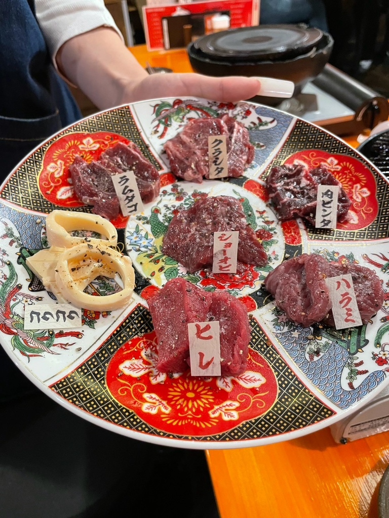 写真 9ページ目 : 馬焼肉専門店うまえびす 三軒茶屋店 （【旧店名