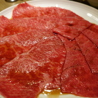 焼肉うしごろ 西麻布本店 - ザブトンとサーロイン