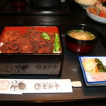 登利平 ピオニウォーク店 - 特選ソースかつ重