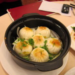 陶源酒家 - 料理写真:京葱煲仔包