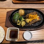 いしがまやハンバーグ - 料理写真:
