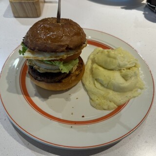 Eggs ’n Things_0