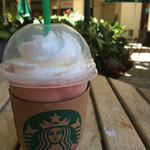 Starbucks Coffee - お外で♡