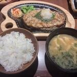 びっくりドンキー - 料理写真: