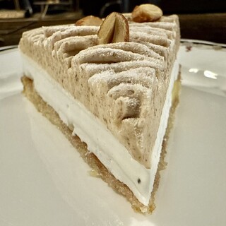 ROQUEFORT CAFE_2