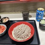 名代 富士そば - 料理写真:もりそば 紅生姜天 ほうれん草 缶ビール
