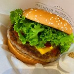 フレッシュネスバーガー - 料理写真:クラシックチーズバーガー(780円)