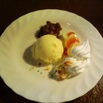 ランチのデザート（アイスクリーム）