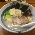 Ramenhiyoshitenjin - とんこつラーメン　680円