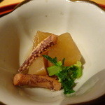 たき下 - 付きだし・イカ大根