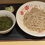 いろり庵 きらく - 料理写真:夏限定〜ピリリと辛い 海苔つけそば