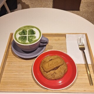 THE COOKIE 594_0