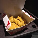 TOHOシネマズ CONCESSION - 料理写真:スパイシーポップチキン