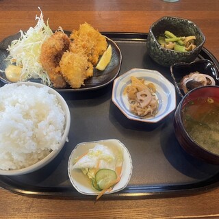 カフェ トレイン_0