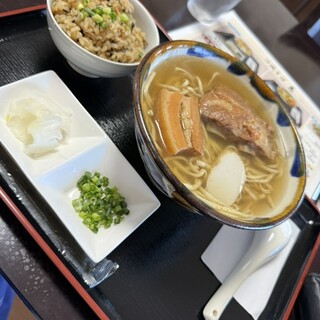 沖縄そば 真_0