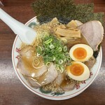 ラーメン魁力屋 - 料理写真:醤油全部のせラーメン