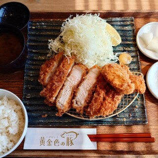 黄金色の豚_1