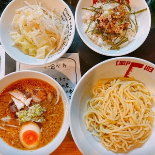 リッキーズ_0