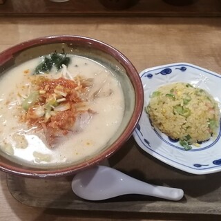 手作りの味噌らーめん 味噌樽_0