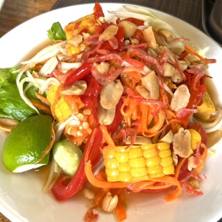 タイ食堂 アロイアロイ_0