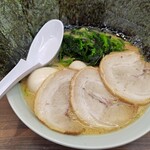 横浜家系ラーメン 魂心家 - 料理写真: