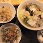 山海楼 - 海老タン麺　半チャーハンセット　