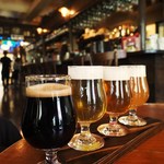 ブルドッグ 銀座 クラフトビール World Beer Pub＆Foods - クラルトビール飲み比べ～