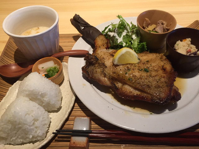 鶏食堂バル トリイチ ミント神戸店 Toriichi 三宮 神戸新交通 鳥料理 ネット予約可 食べログ 鶏食堂バル トリイチ ミント神戸店 Toriichi 三宮 神戸新交通 鳥料理 ネット予約可 食べログ
