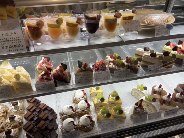 パティスリー グランウール （Patisserie GRANDE HEURE） - 市が尾
