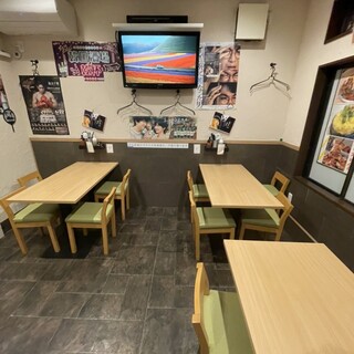 Dining K_2