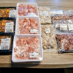 みなとや - 料理写真:トータル6kgほど買っても4500円位…Σ(･ω･ﾉ)ﾉ 牛たん粗挽きはうっすら下味付いててそのままでも十分美味しいけど、キーマやミートソースといろいろ使えます♫