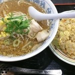 麺屋 壱力本舗 - 味噌ラーメン＋レタス炒飯セット(980円+税)