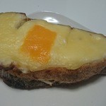 ブーランジェリー ブルディガラ - ドーンと圧倒的な大きさと厚み！クロックムッシュ500円