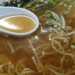 中華 虎楼 - スープと麺