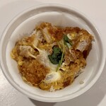 かつ庵 - 料理写真:テイクアウトの熟成ロースかつ丼並盛