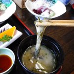 よしだ会館 - クロメのお味噌汁