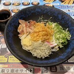 資さんうどん - 料理写真: