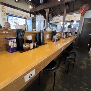 横浜家系ラーメン 麺家 福増_2