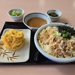 丸亀製麺 - 料理写真:濃厚魚介つけ汁うどん、追加でかき揚げ