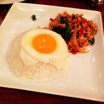 モンスーンカフェ 渋谷 - 鶏肉のガパオ炒めごはん