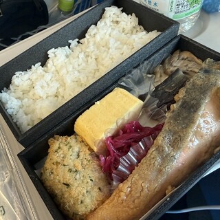 象印銀白弁当_0