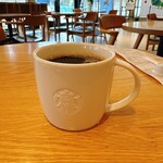 スターバックスコーヒー - ドリンク写真:ブリュードコーヒーのホットです