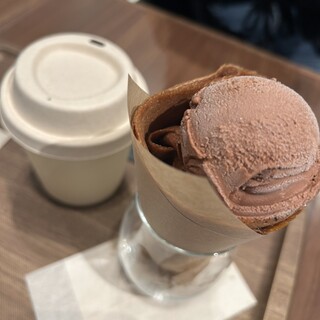 LE CHOCOLAT DE H_0