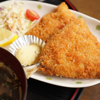 丸魚食堂_1