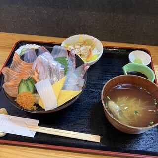 魚処 亀山 - 料理写真: