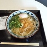 Marugame Seimen - ３時のおやつ替わりに食べて見ました。玉子を入れて３５０円
